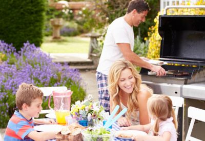 Beginner's Guide to Hosting a Barbeque Party in Your Backyard
